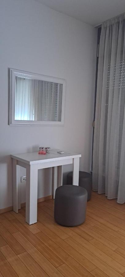 Ina Apartments Mostar Szoba fotó